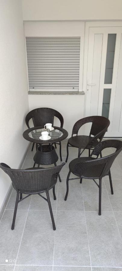 Apartments Alen Vir Eksteriør bilde